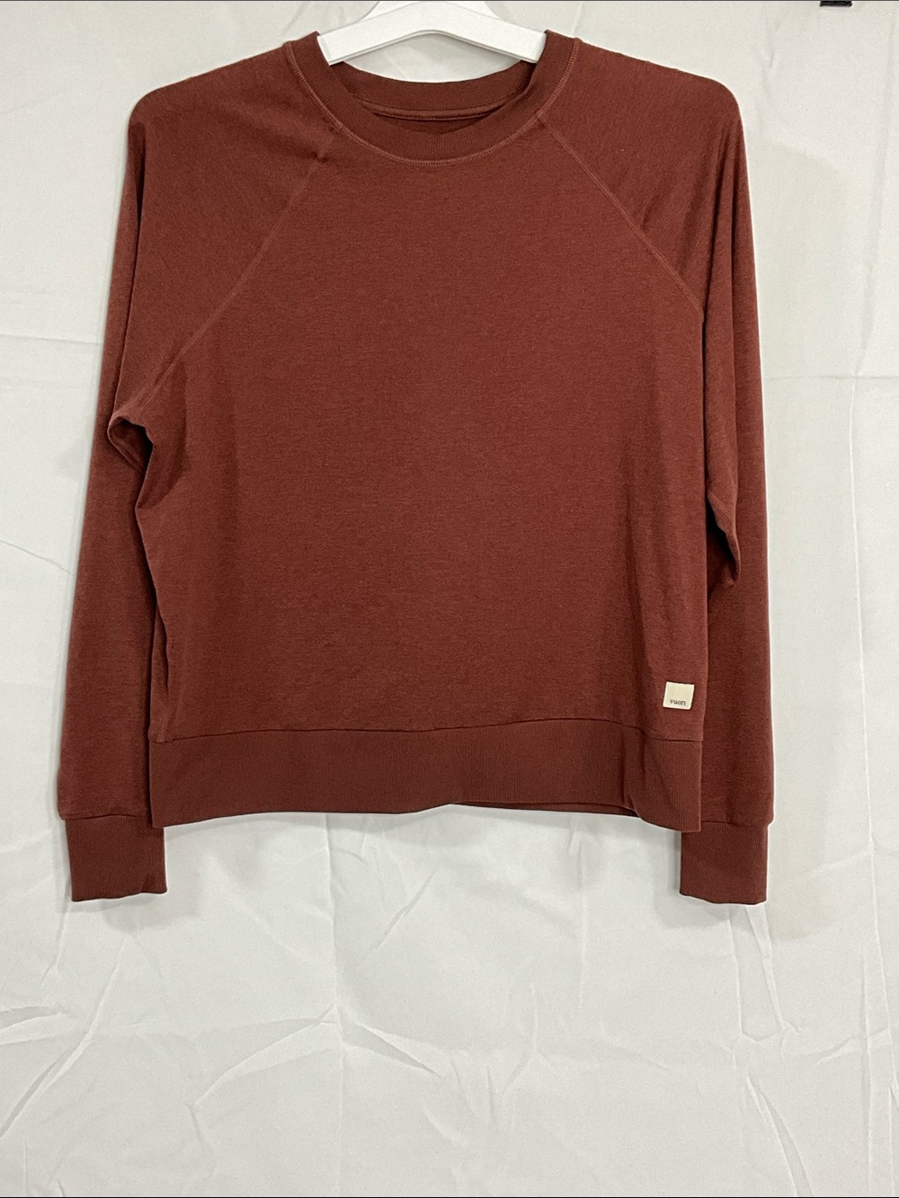 Vuori Hallo Performance Long Sleeve Relaxed Fit Crew in Rust XS - Picture 2 of 7